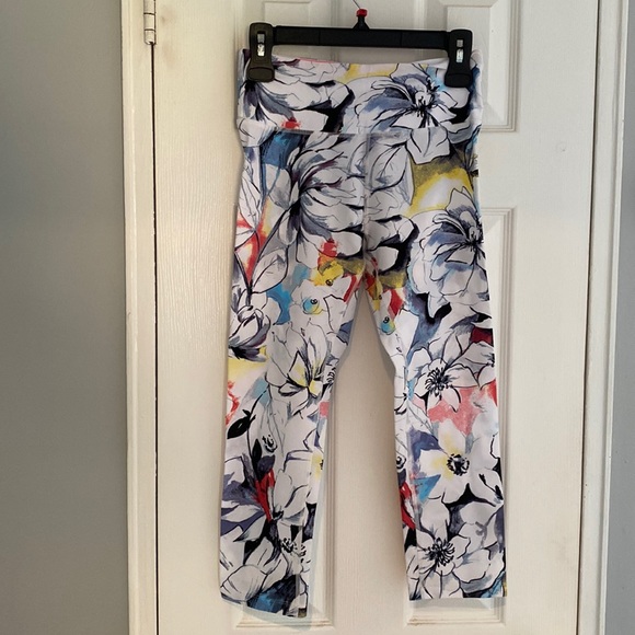 New Calvin Klein capri leggings -smoke feee home - Picture 1 of 3